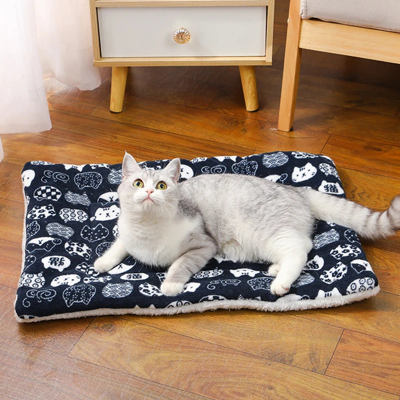 Tapis épais pour chat – Matelas en flanelle respirante, coussin doux et couverture chaude d’hiver