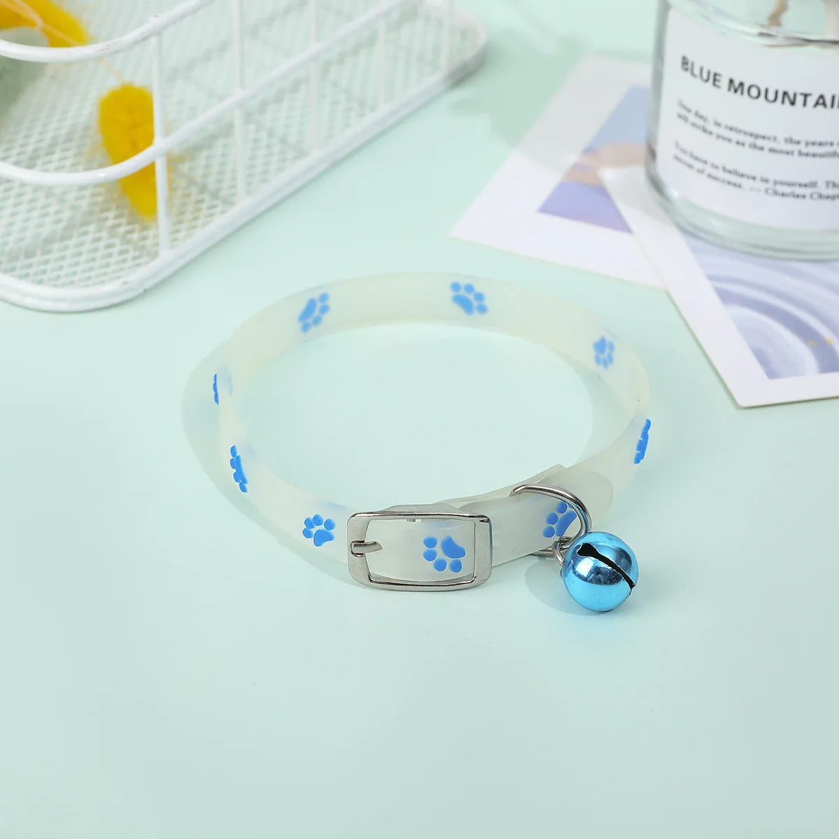 Collier Lumineux pour Chat – Fluorescent en Silicone avec Clochette – Anti-Perte pour Chatons, Chats